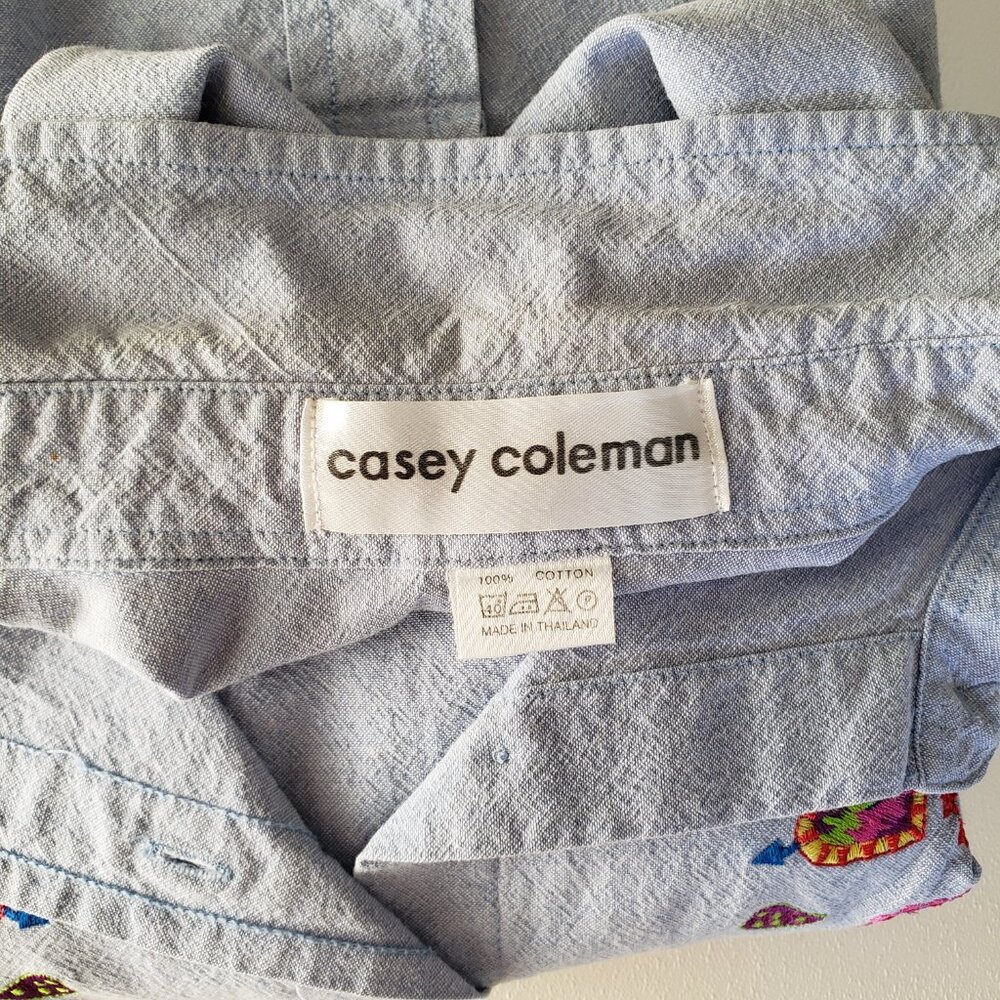 Casey Coleman Size L 100% Cotton Embroidered Hearts Denim Button Down Shirt - Picture 9 of 13